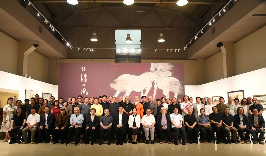 “‘北疆的风’——德赢AC米兰官网教师油画、雕塑作品展”在京开展